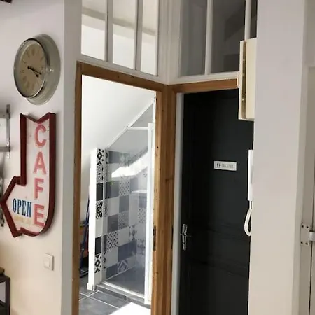 T4 Hyper Centre D' アパート *