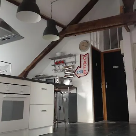 T4 Hyper Centre D' 公寓